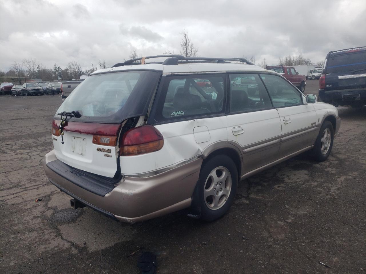 Photo 4 from auction – 1999 SUBARU LEGACY OUT with VIN 4S3BG6857X7610079