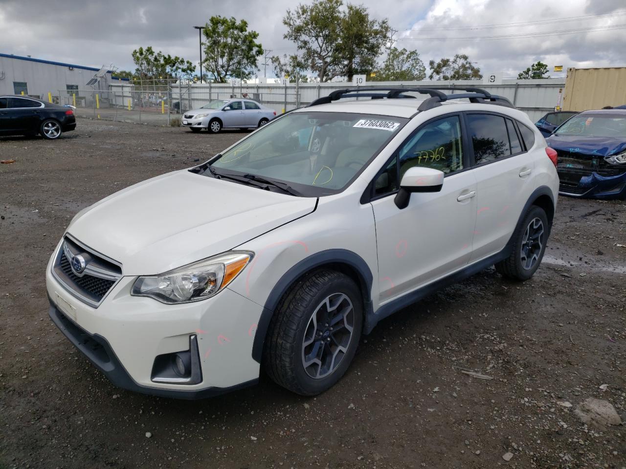 Photo 2 from auction – 2016 SUBARU CROSSTREK with VIN JF2GPADC8G8248658