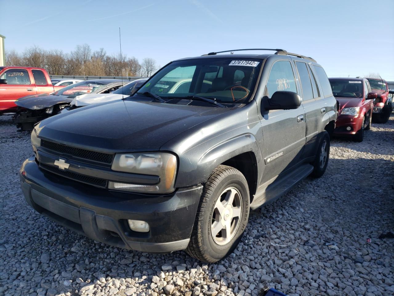 Photo 2 from auction – 2004 CHEVROLET TRAILBLAZE with VIN 1GNDT13S742264782