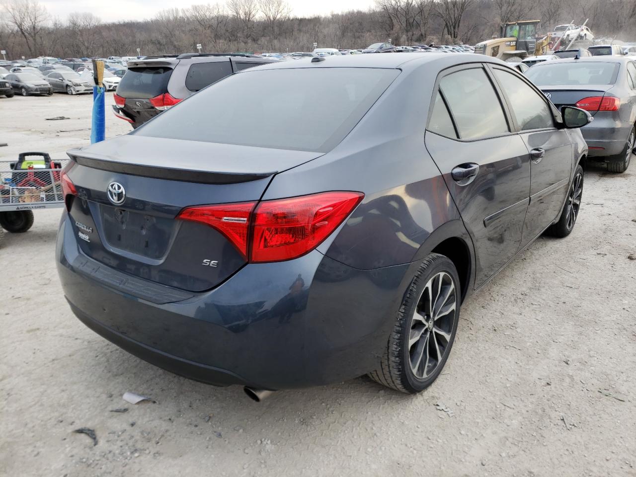 Photo 4 from auction – 2018 TOYOTA COROLLA L with VIN 5YFBURHE8JP766468