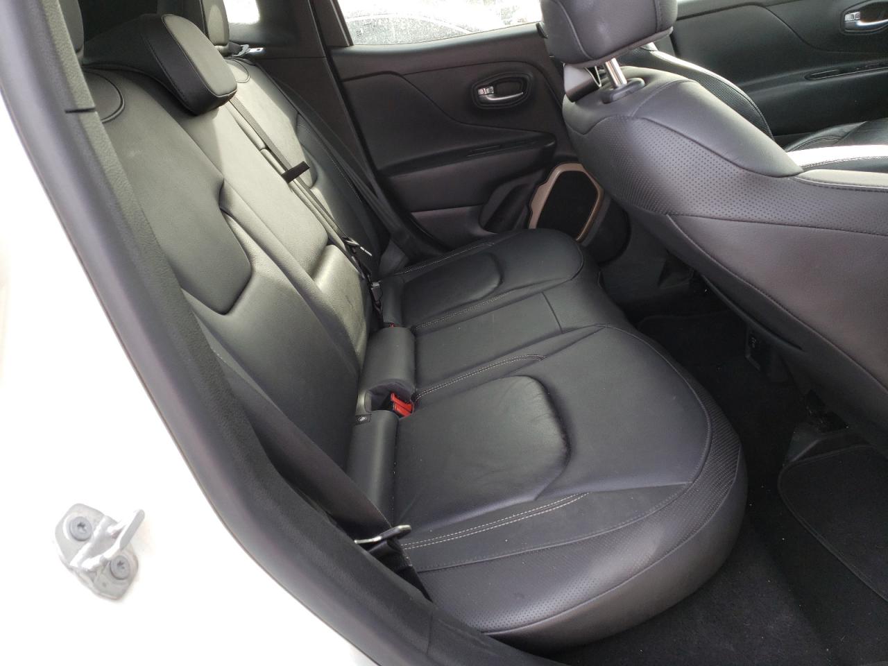 Photo 6 from auction – 2016 JEEP RENEGADE L with VIN ZACCJBDTXGPD39492