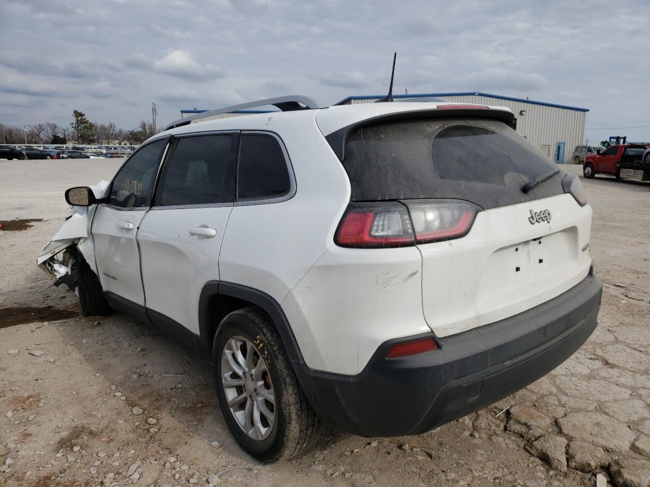 Photo 3 from auction – 2019 JEEP CHEROKEE L with VIN 1C4PJLCB8KD215552