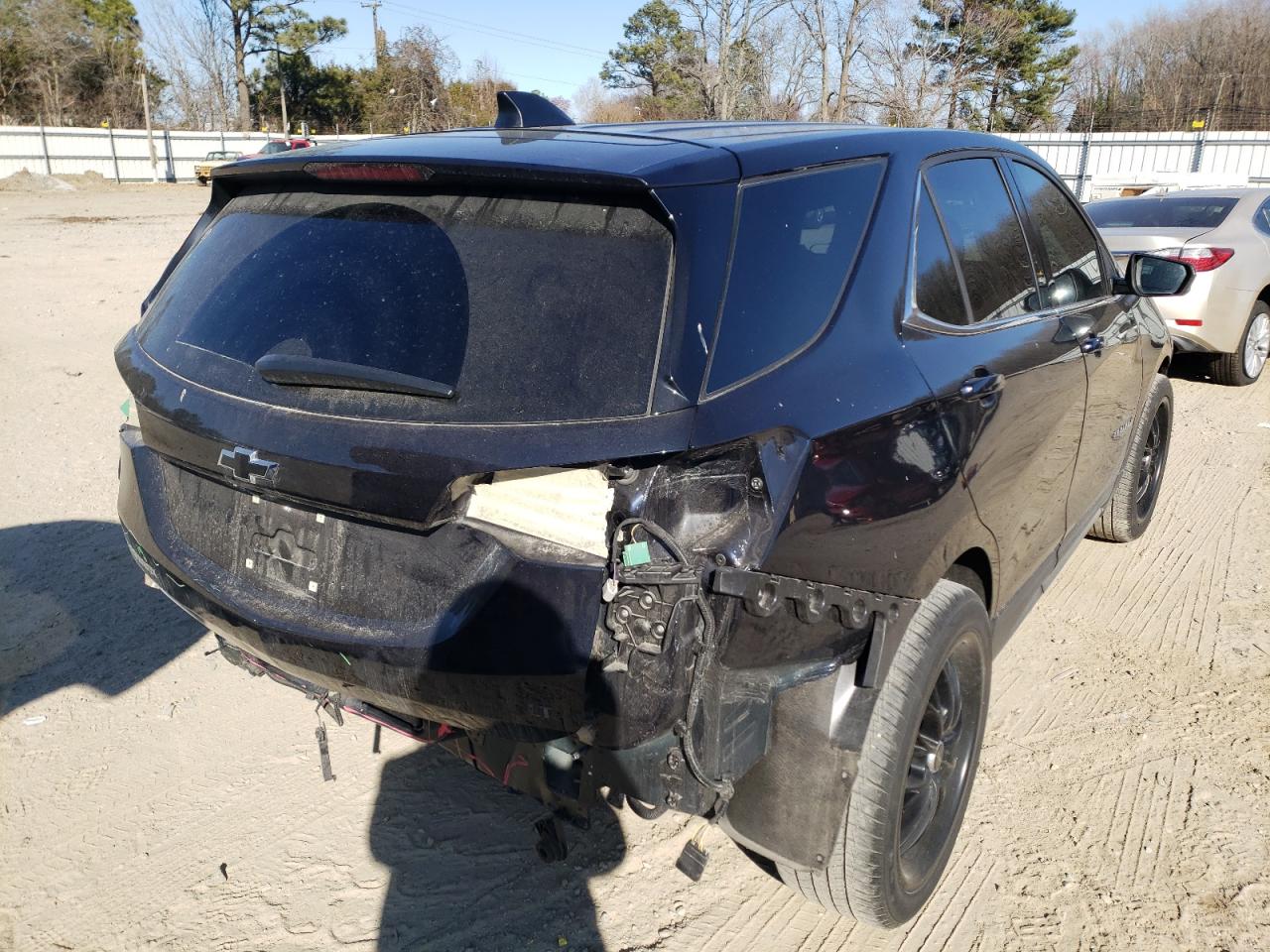 Photo 4 from auction – 2020 CHEVROLET EQUINOX LT with VIN 3GNAXJEV8LS711363