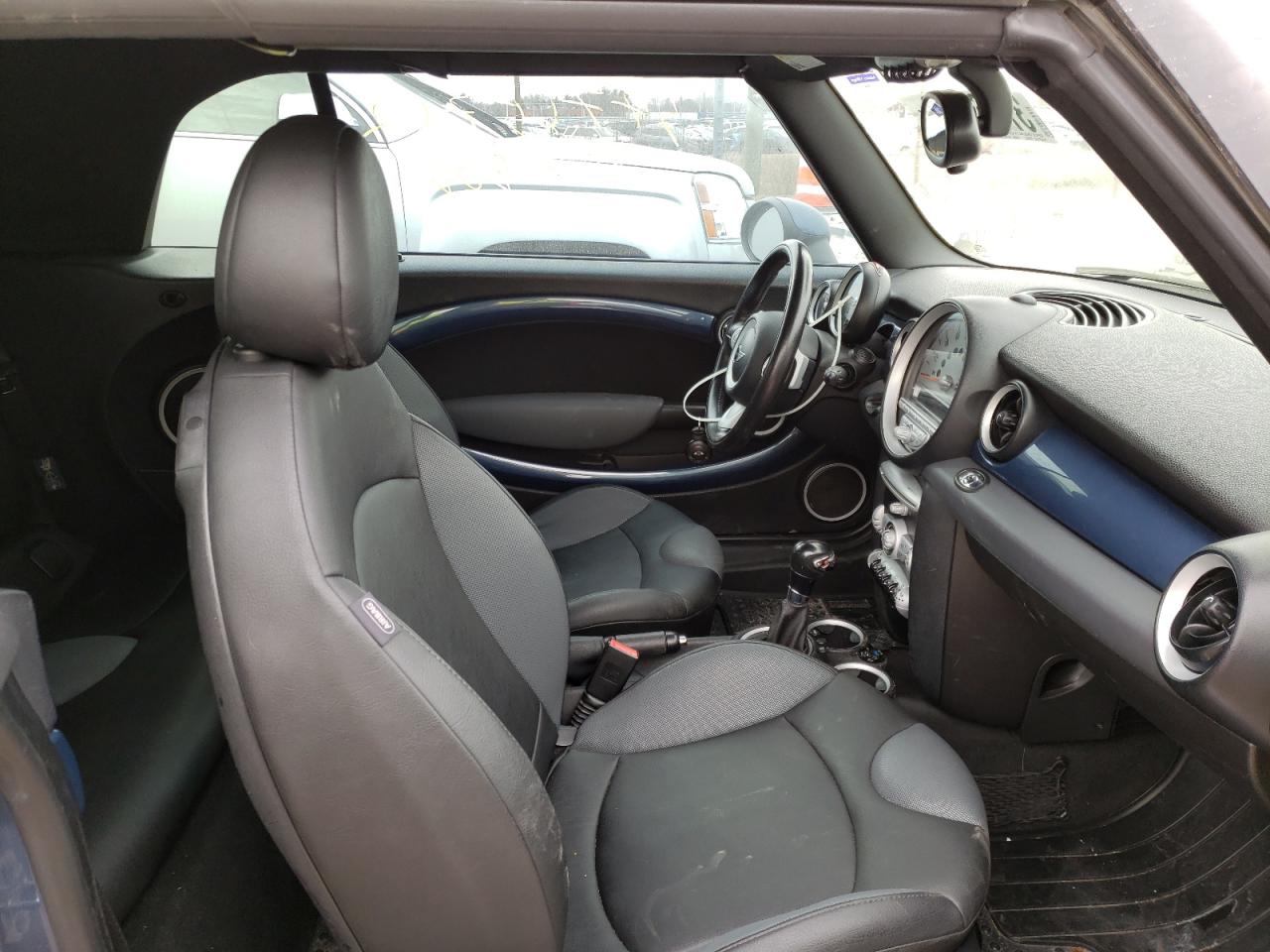 Photo 5 from auction – 2009 MINI COOPER S with VIN WMWMS33599TY07808
