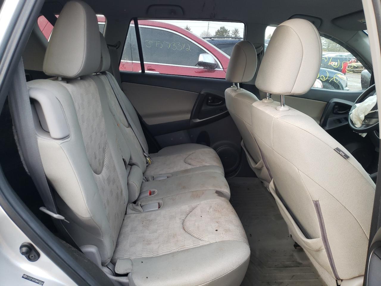 Photo 6 from auction – 2011 TOYOTA RAV4 with VIN 2T3ZF4DV5BW056646