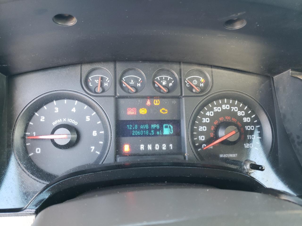 Photo 8 from auction – 2010 FORD F150 with VIN 1FTMF1CW3AKB32469