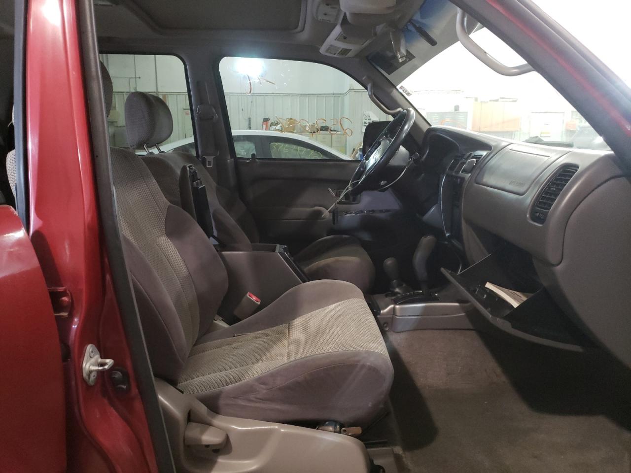 Photo 5 from auction – 2002 TOYOTA 4RUNNER SR with VIN JT3HN86R420388138
