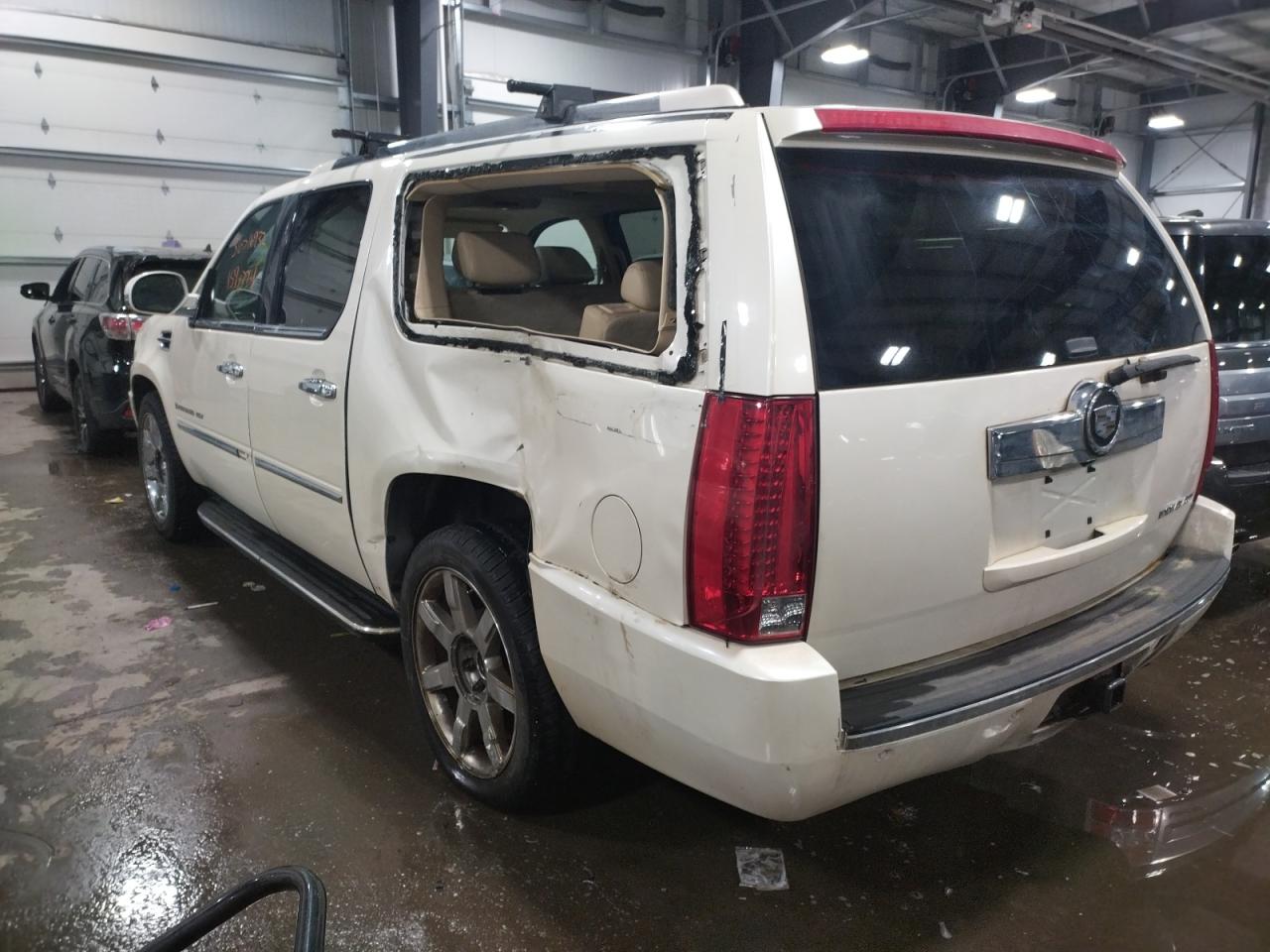 Photo 3 from auction – 2008 CADILLAC ESCALADE E with VIN 1GYFK66898R205211