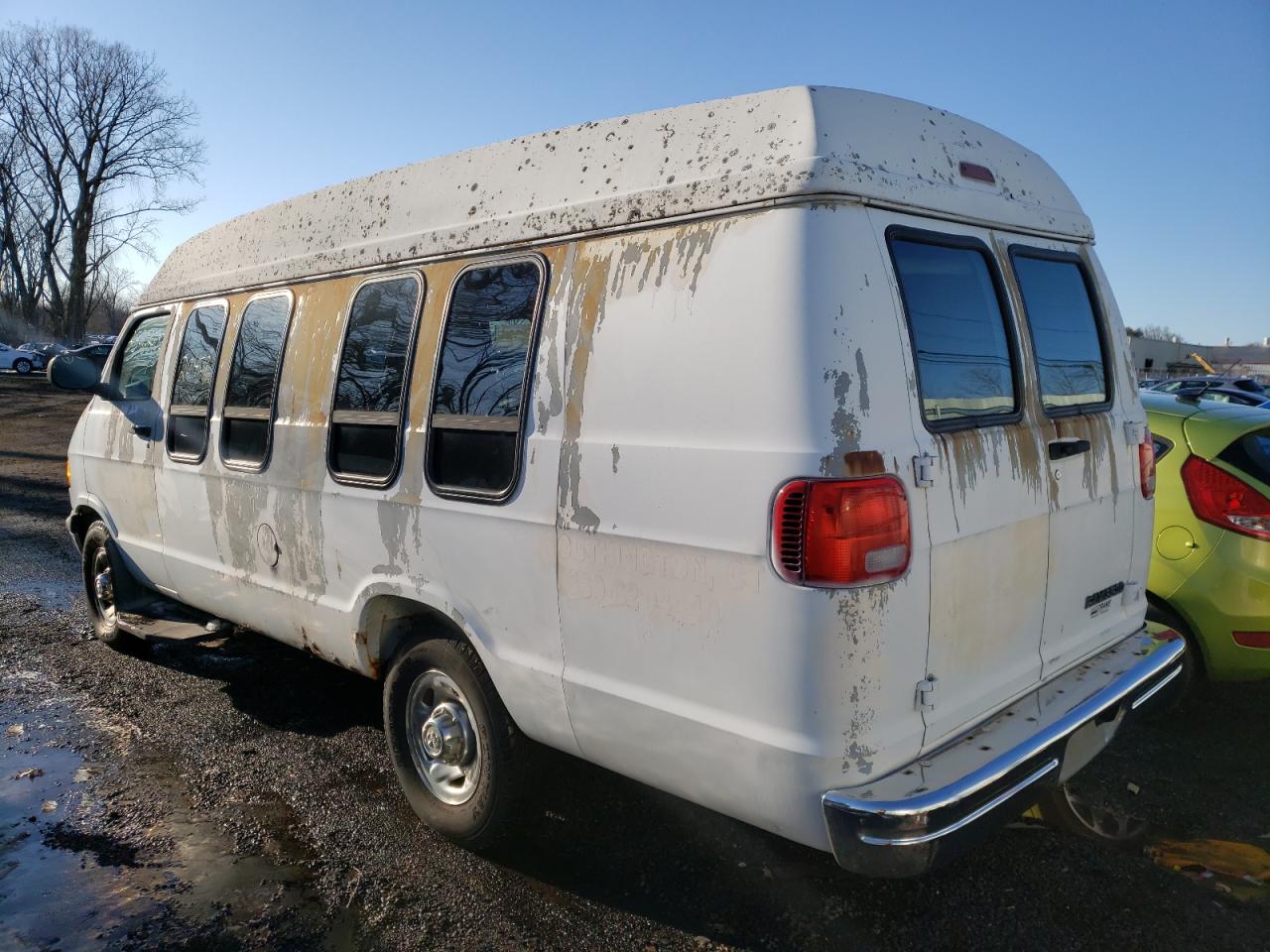 Photo 3 from auction – 2002 DODGE RAM VAN B3 with VIN 2B7KB31Y42K108308