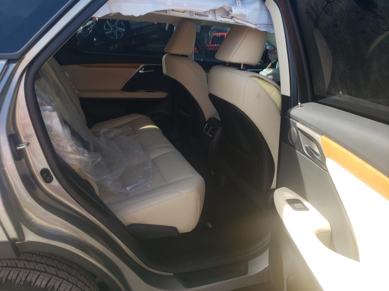 Photo 6 from auction – 2022 LEXUS RX 350 with VIN 2T2HZMAA3NC232429