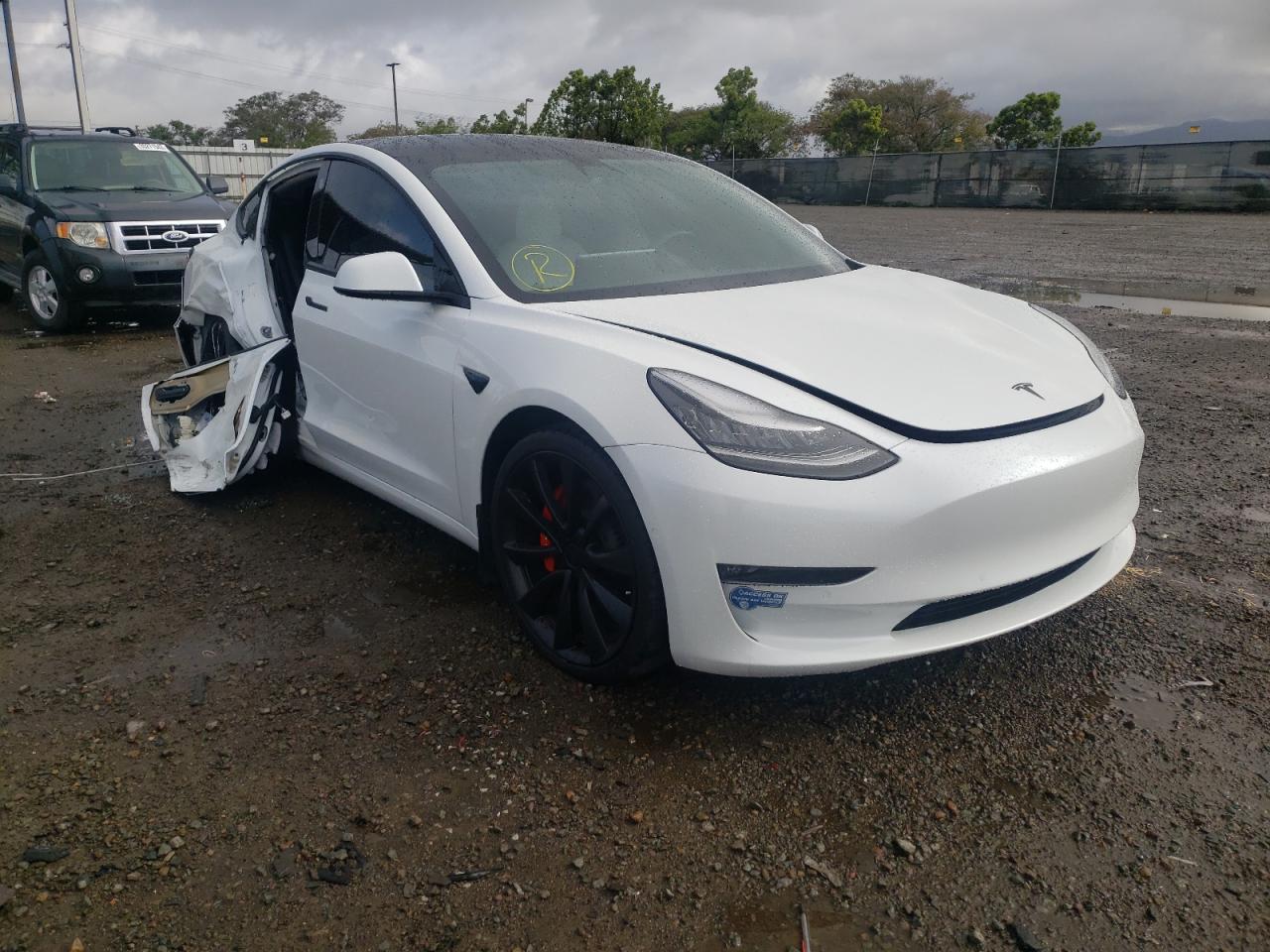 TESLA MODEL 3 2019 with VIN 5YJ3E1EB7KF368050 - Photo from auction