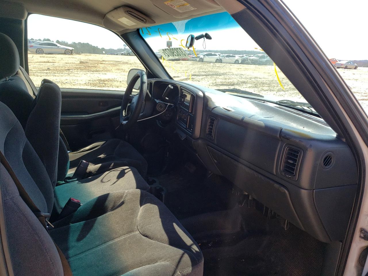 Photo 5 from auction – 2002 GMC NEW SIERRA with VIN 2GTEC19W221170698