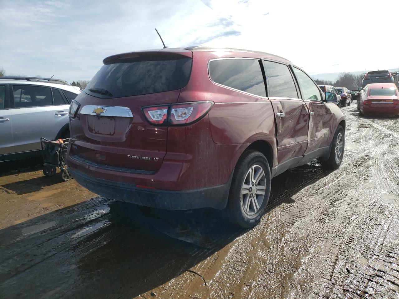 Photo 4 from auction – 2015 CHEVROLET TRAVERSE L with VIN 1GNKRHKD2FJ237144