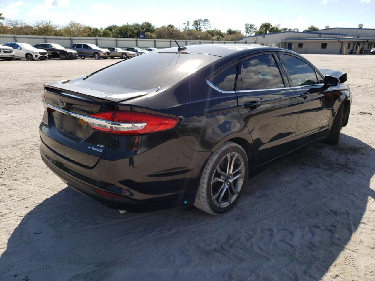 Photo 4 from auction – 2017 FORD FUSION SE with VIN 3FA6P0LU9HR233154