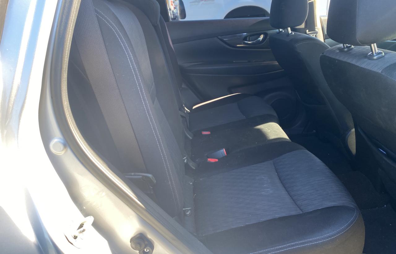 Photo 6 from auction – 2017 NISSAN ROGUE S with VIN JN8AT2MT2HW402014