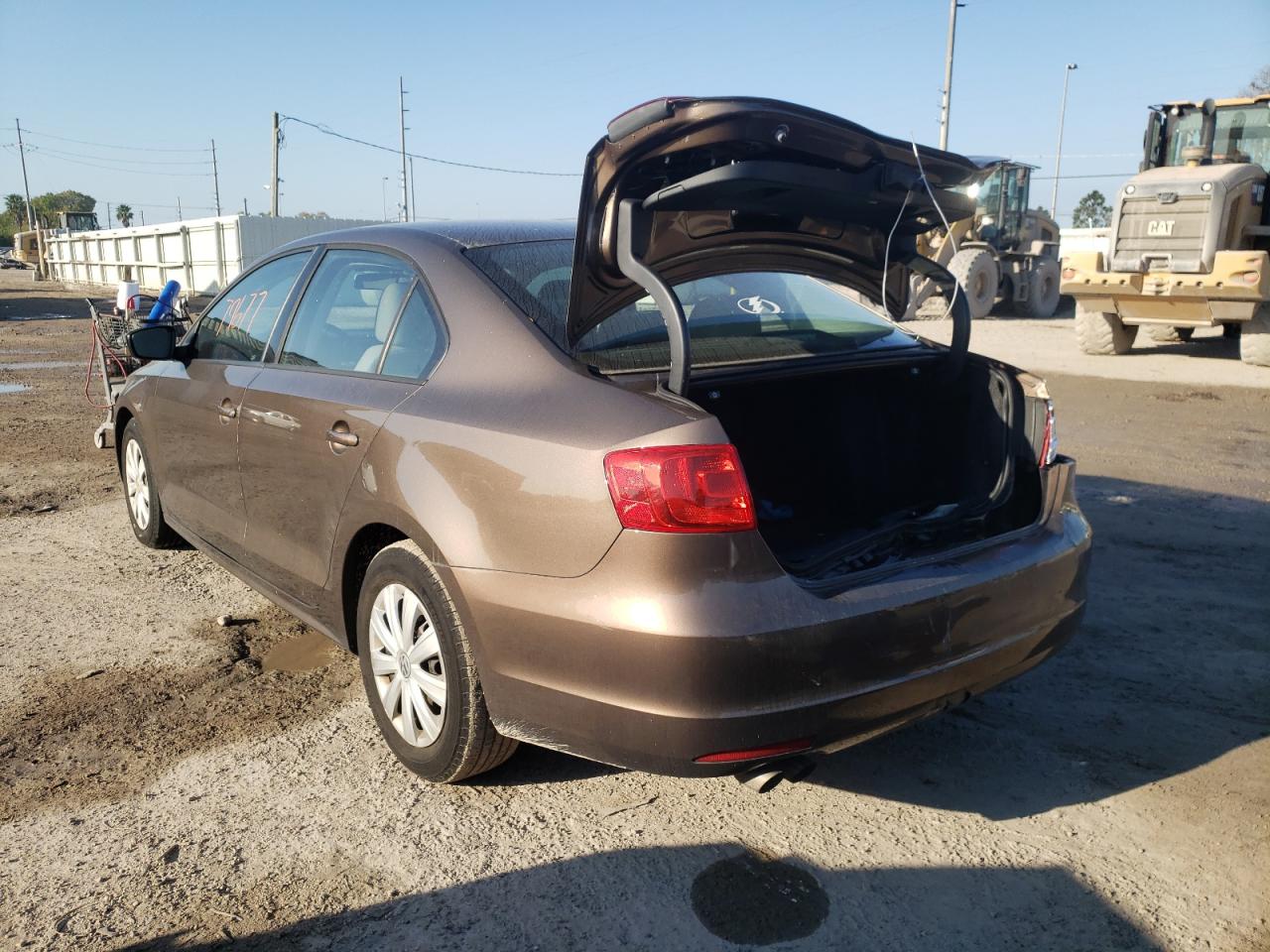 Photo 3 from auction – 2014 VOLKSWAGEN JETTA BASE with VIN 3VW2K7AJ3EM249168