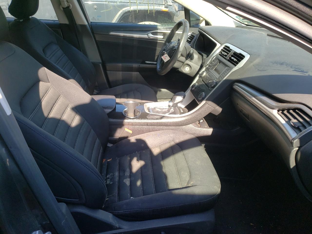Photo 5 from auction – 2015 FORD FUSION SE with VIN 1FA6P0HD9F5113539