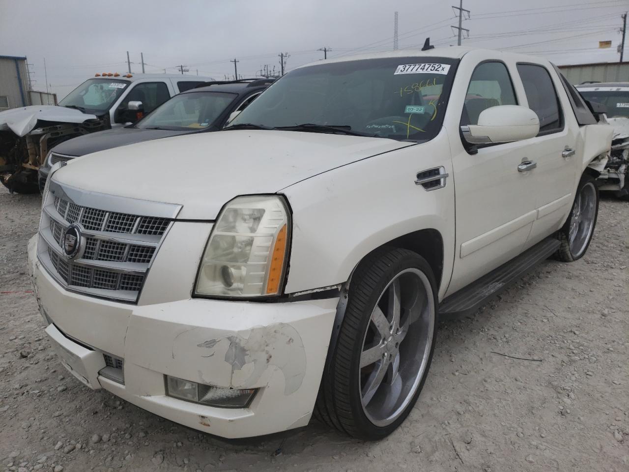 Photo 2 from auction – 2007 CHEVROLET AVALANCHE with VIN 3GNFK12307G158661