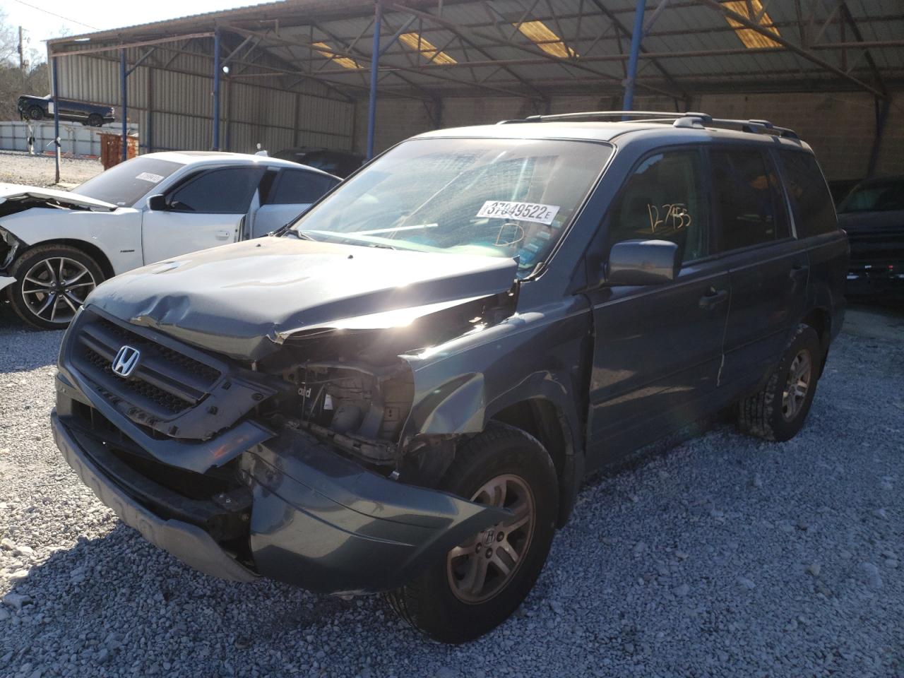Photo 2 from auction – 2004 HONDA PILOT EXL with VIN 2HKYF18624H503263