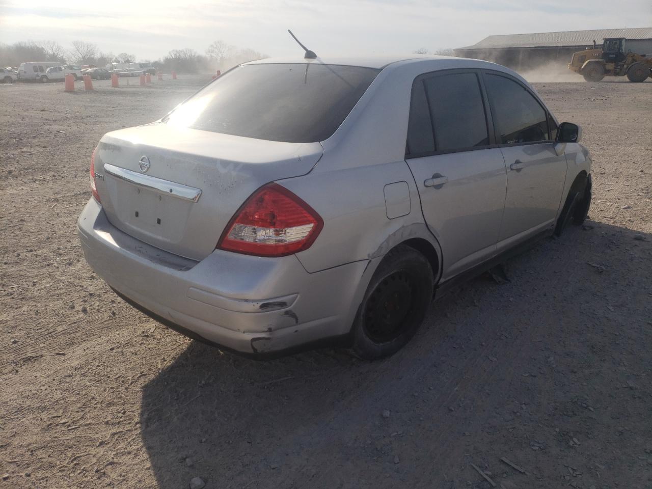 Photo 4 from auction – 2010 NISSAN VERSA S with VIN 3N1BC1AP4AL369789