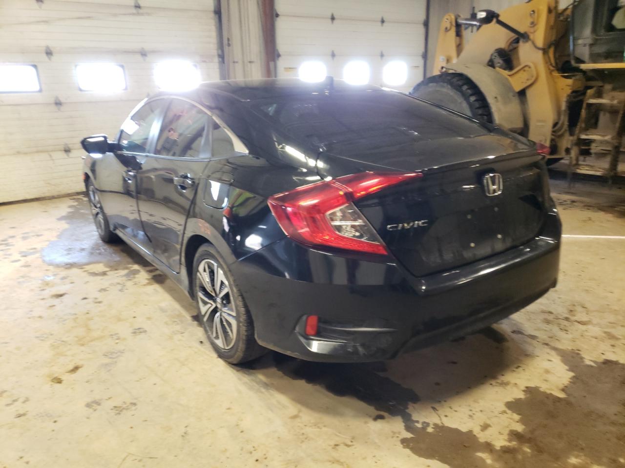 Photo 3 from auction – 2017 HONDA CIVIC EX with VIN 19XFC1F36HE200778