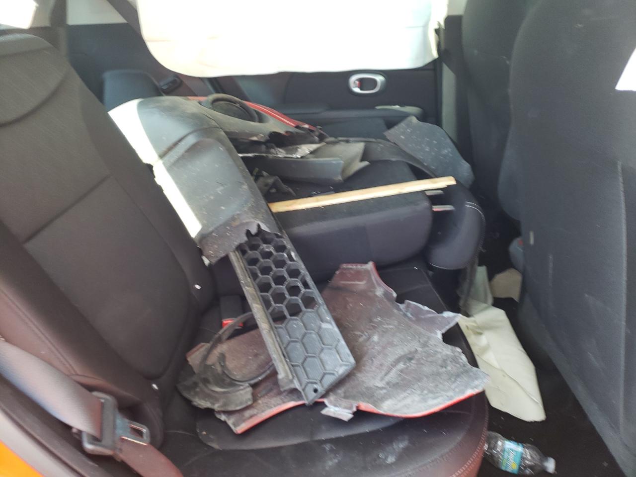 Photo 6 from auction – 2019 KIA SOUL with VIN KNDJN2A2XK7008523