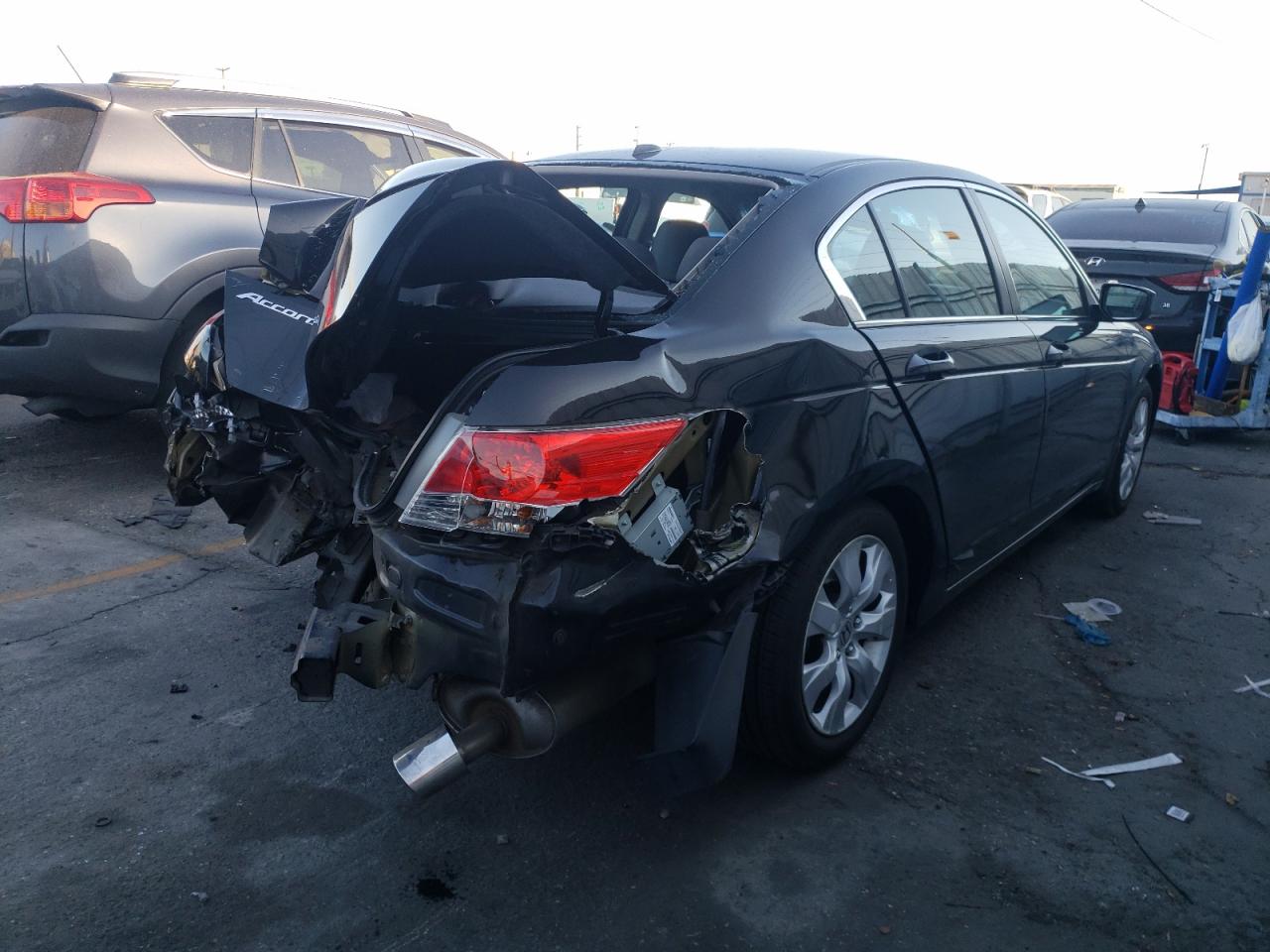 Photo 4 from auction – 2010 HONDA ACCORD EXL with VIN 1HGCP2F86AA002124