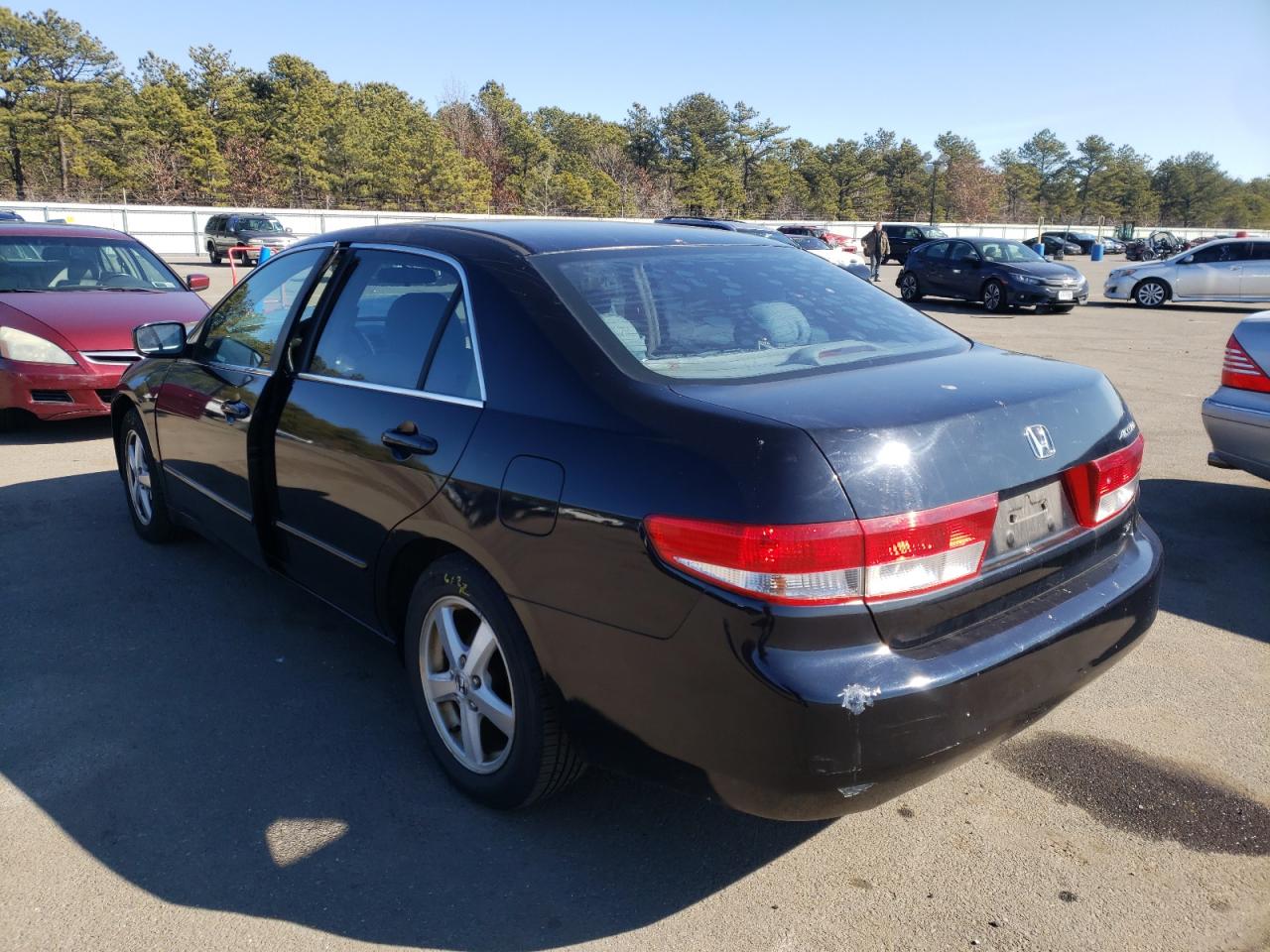 Photo 3 from auction – 2004 HONDA ACCORD EX with VIN 1HGCM56644A028654