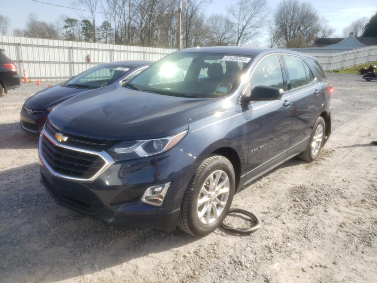 Photo 2 from auction – 2018 CHEVROLET EQUINOX with VIN 3GNAXHEV8JL122555
