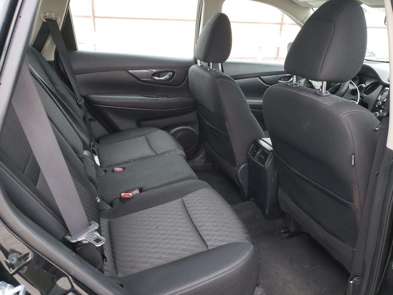 Photo 6 from auction – 2018 NISSAN ROGUE S with VIN KNMAT2MT9JP536000