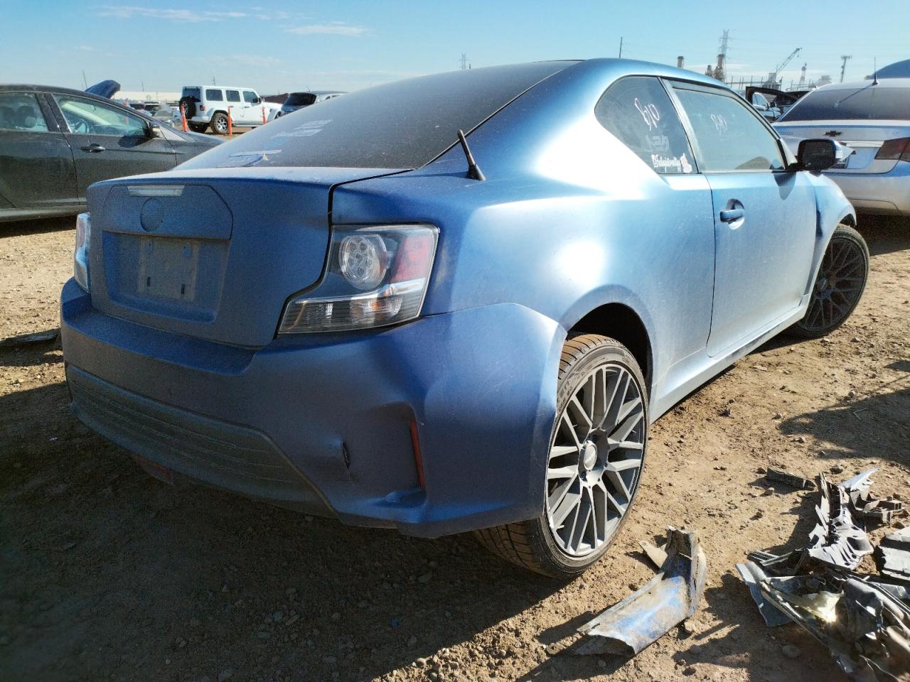 Photo 4 from auction – 2015 TOYOTA SCION TC with VIN JTKJF5C77F3093933