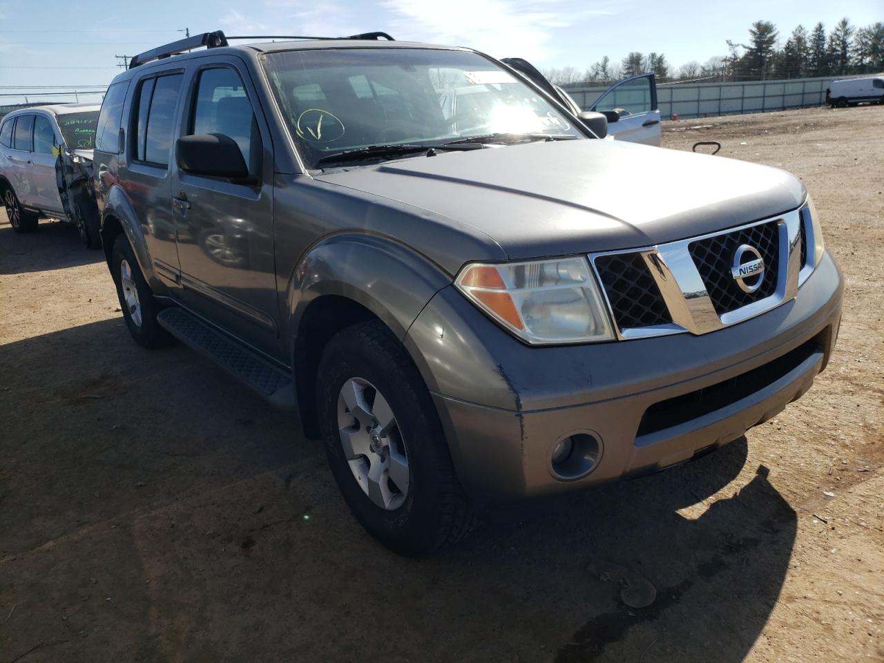 Photo 1 from auction – 2005 NISSAN PATHFINDER with VIN 5N1AR18W35C753001