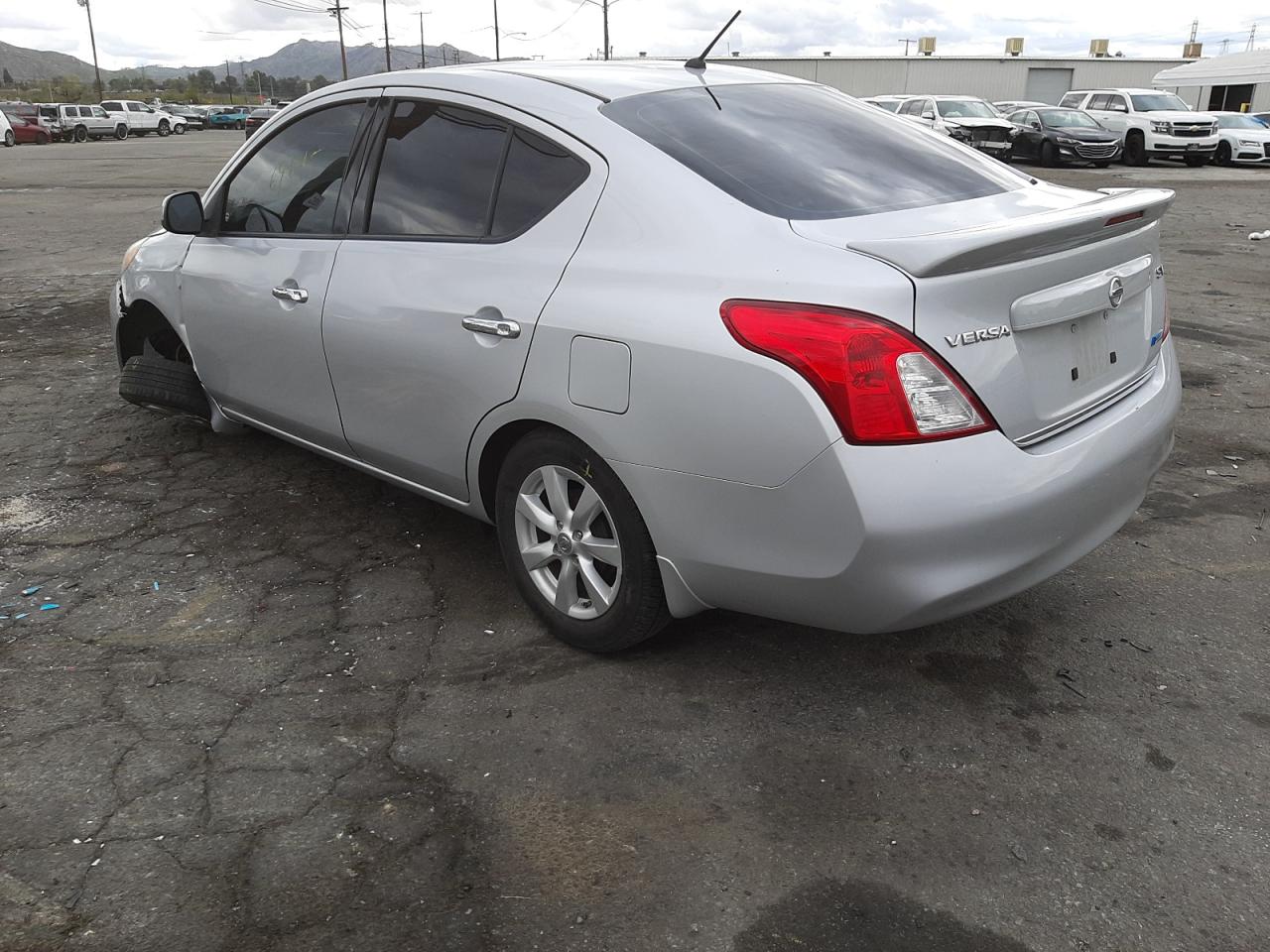 Photo 3 from auction – 2014 NISSAN VERSA S with VIN 3N1CN7AP2EL810360