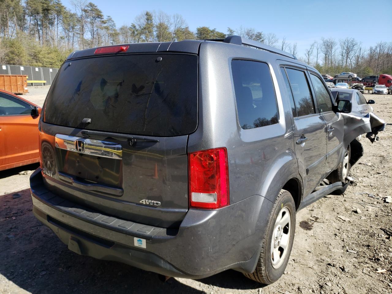 Photo 4 from auction – 2012 HONDA PILOT LX with VIN 5FNYF4H28CB032330