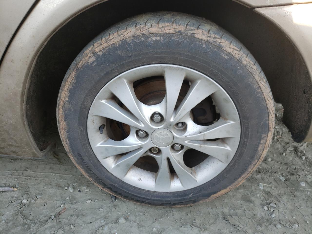 Photo 20 from auction – 2004 TOYOTA CAMRY LE with VIN 4T1BF32K84U575738