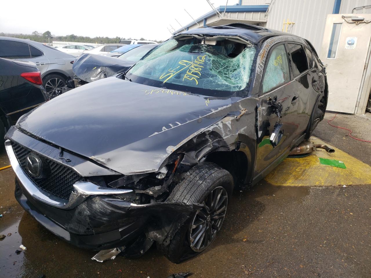 Photo 2 from auction – 2019 MAZDA CX-5 TOURI with VIN JM3KFACM8K1555472