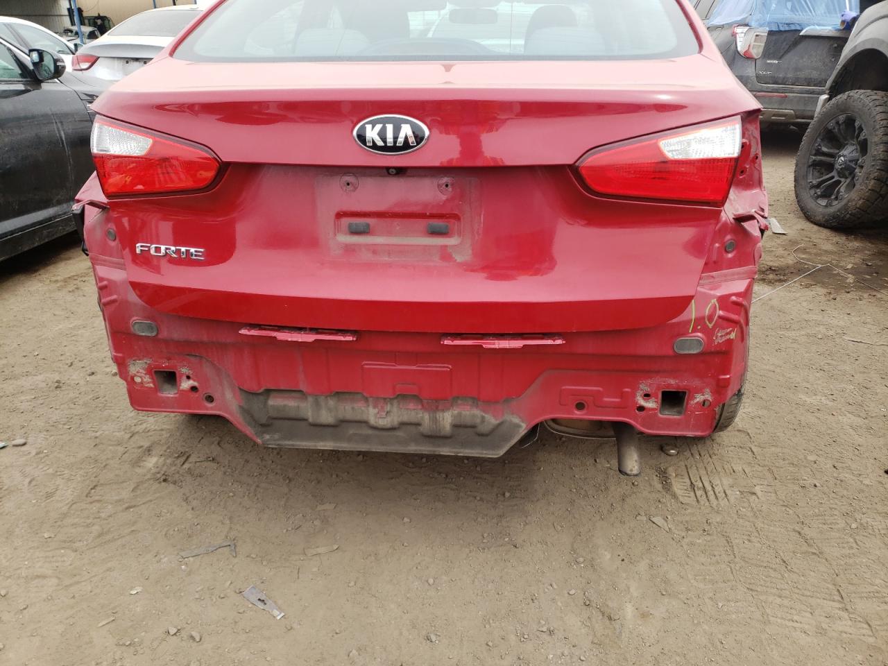 Photo 9 from auction – 2016 KIA FORTE LX with VIN KNAFX4A61G5554884