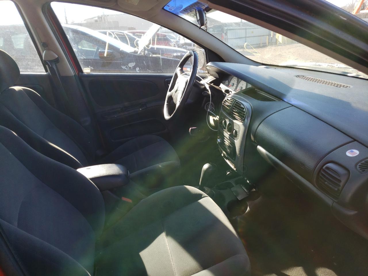 Photo 5 from auction – 2001 DODGE NEON SE with VIN 1B3ES46C41D110117