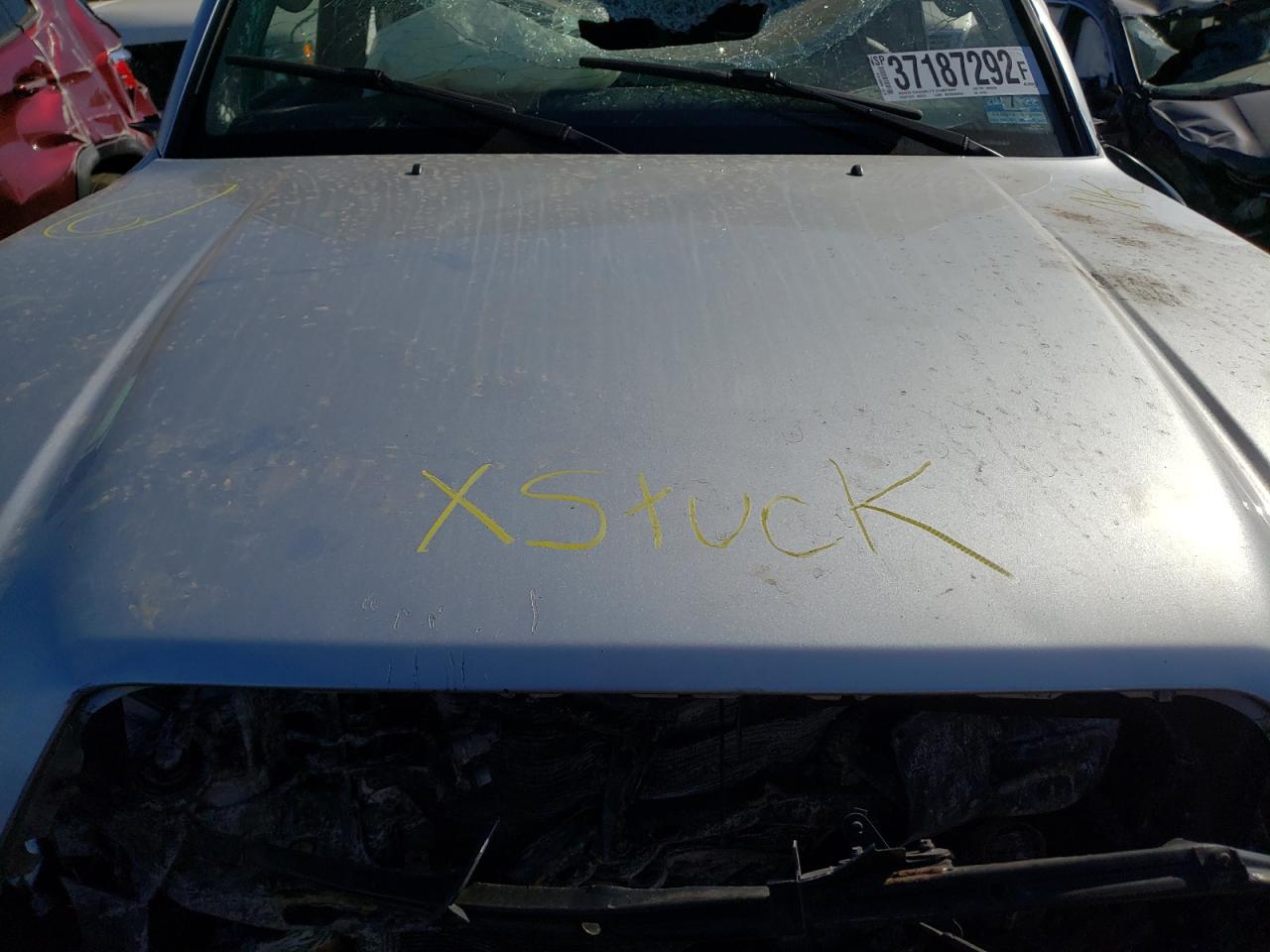 Photo 7 from auction – 2004 TOYOTA 4RUNNER SR with VIN JTEBU14R640045702
