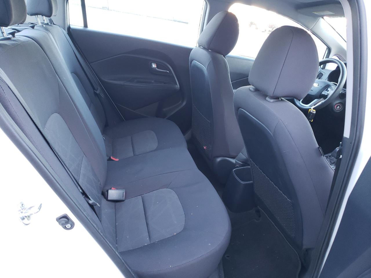Photo 6 from auction – 2015 KIA RIO LX with VIN KNADM4A39F6504734