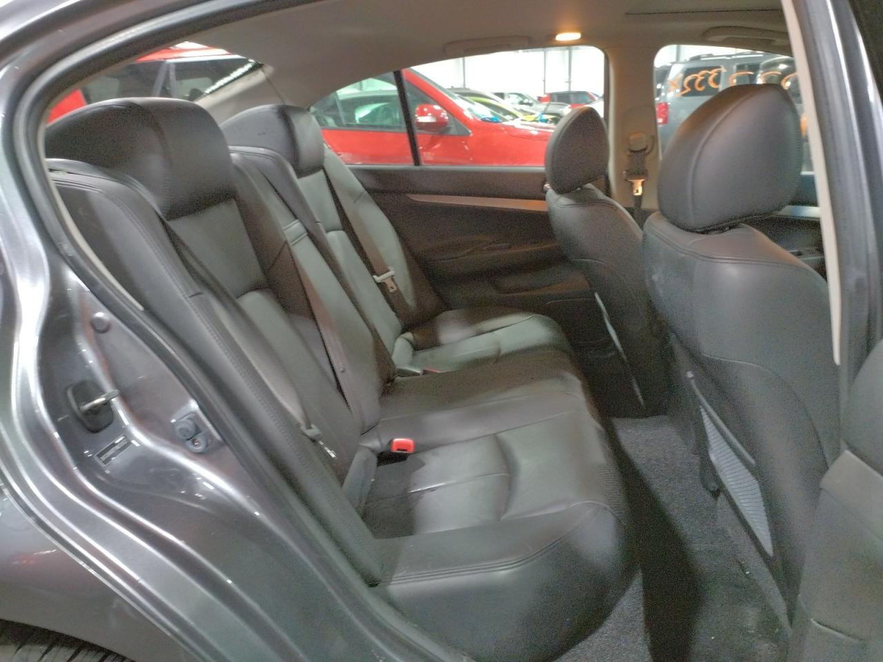 Photo 6 from auction – 2015 INFINITI Q40 with VIN JN1CV6AR7FM520022