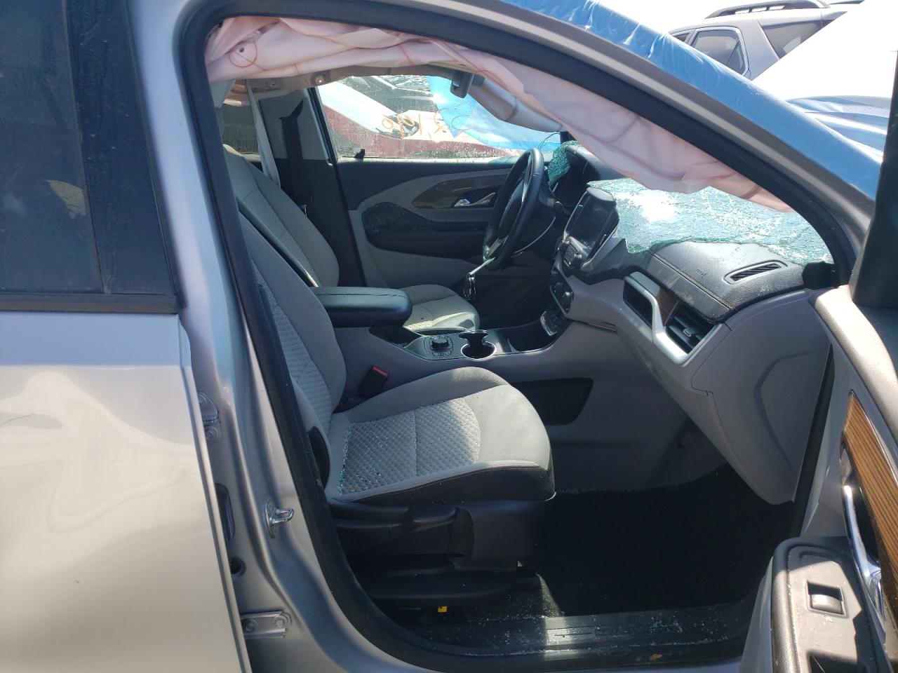 Photo 5 from auction – 2018 GMC TERRAIN SL with VIN 3GKALTEVXJL190870
