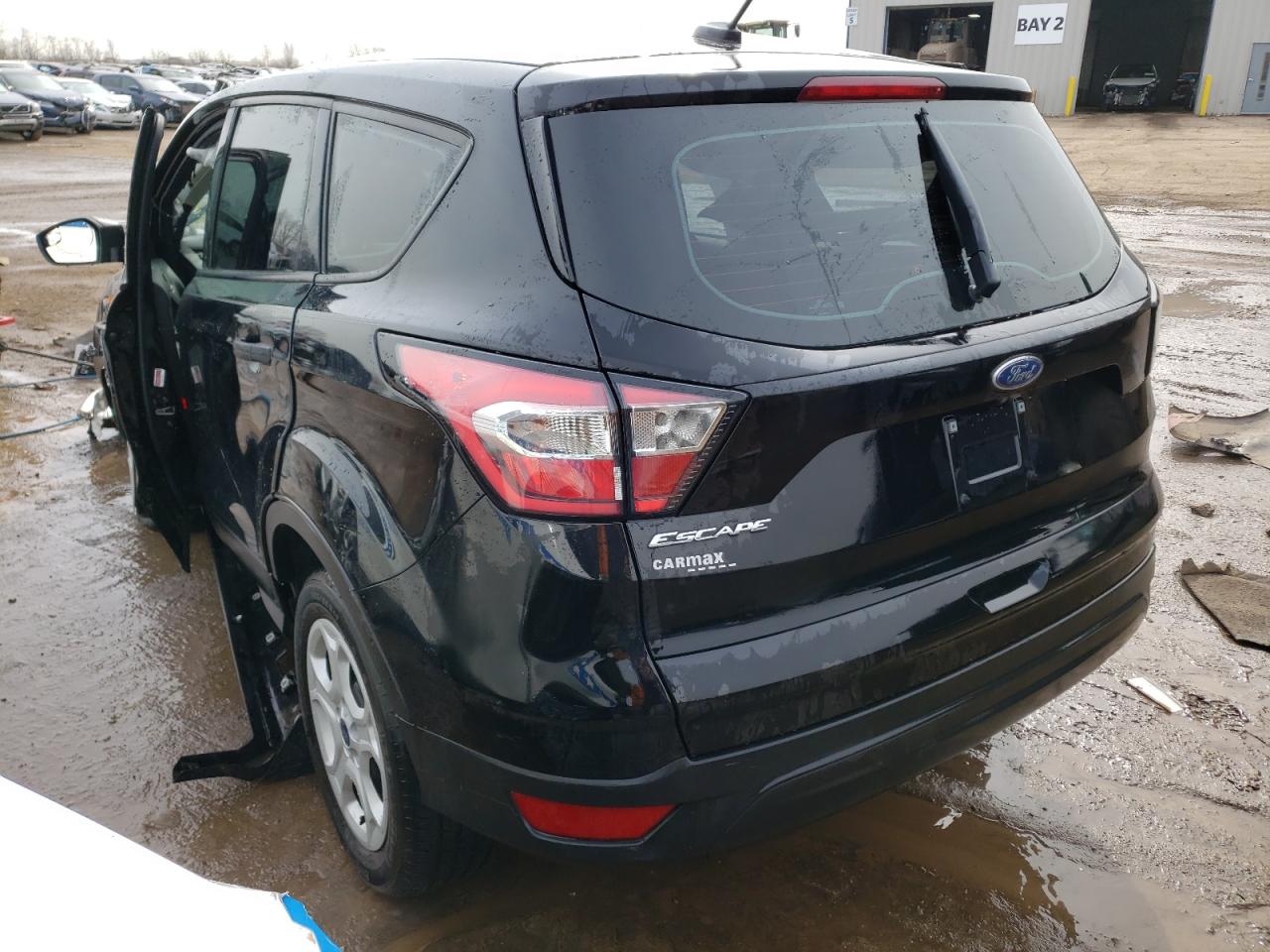 Zdjęcie 3 z aukcji – 2017 FORD ESCAPE S z VIN 1FMCU0F7XHUC61111