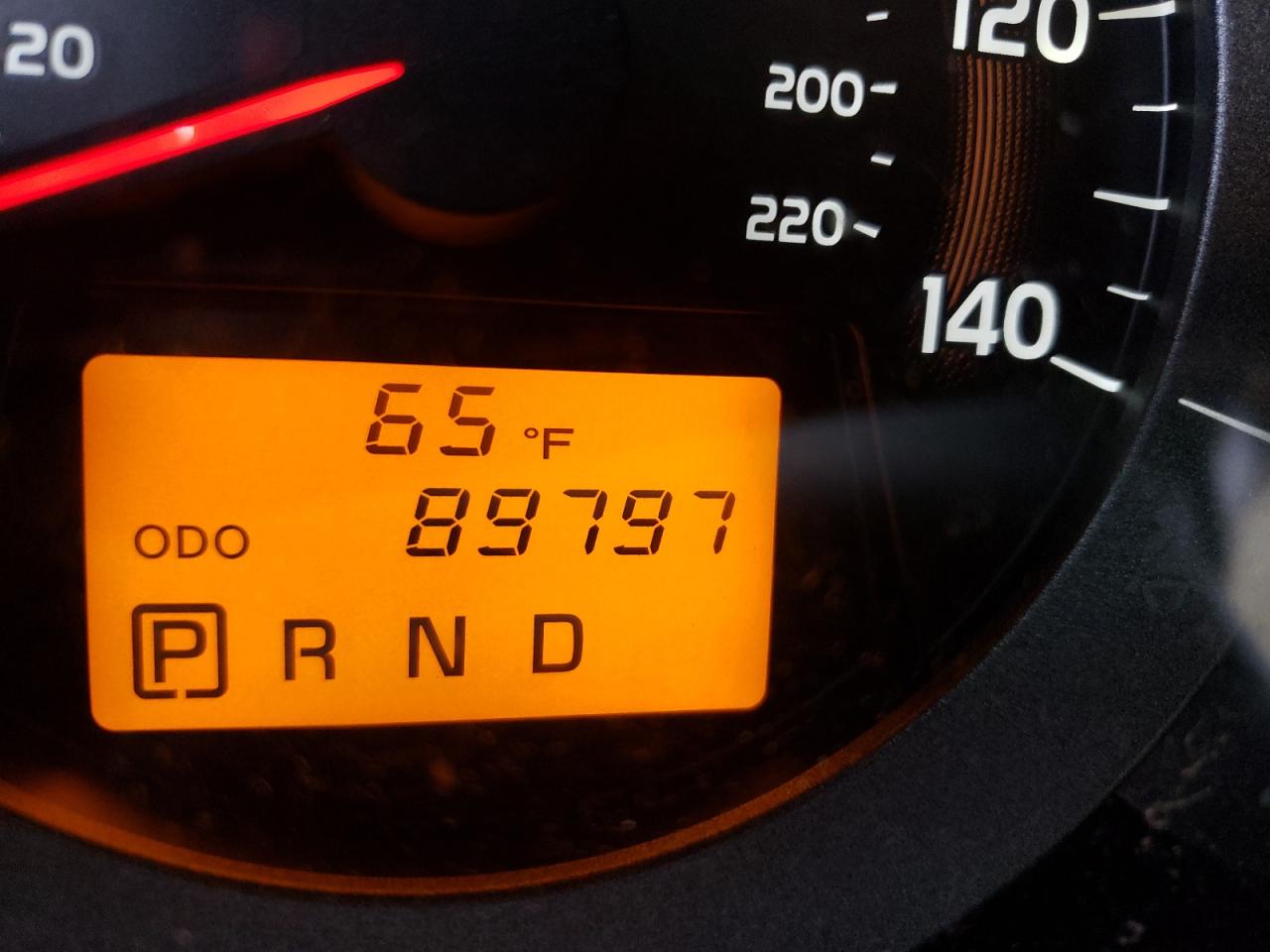 Photo 8 from auction – 2010 TOYOTA RAV4 with VIN JTMKF4DV8A5027021