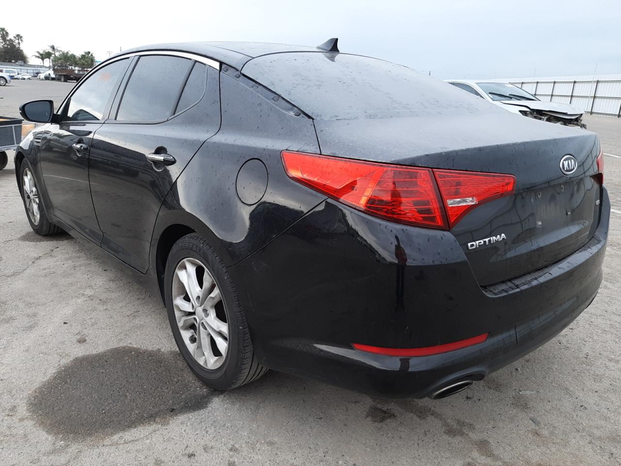 Photo 3 from auction – 2012 KIA OPTIMA LX with VIN 5XXGM4A71CG032917