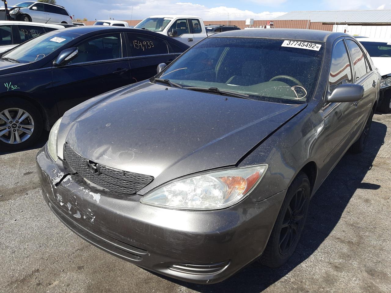 Photo 2 from auction – 2004 TOYOTA CAMRY LE with VIN 4T1BE32K74U862457