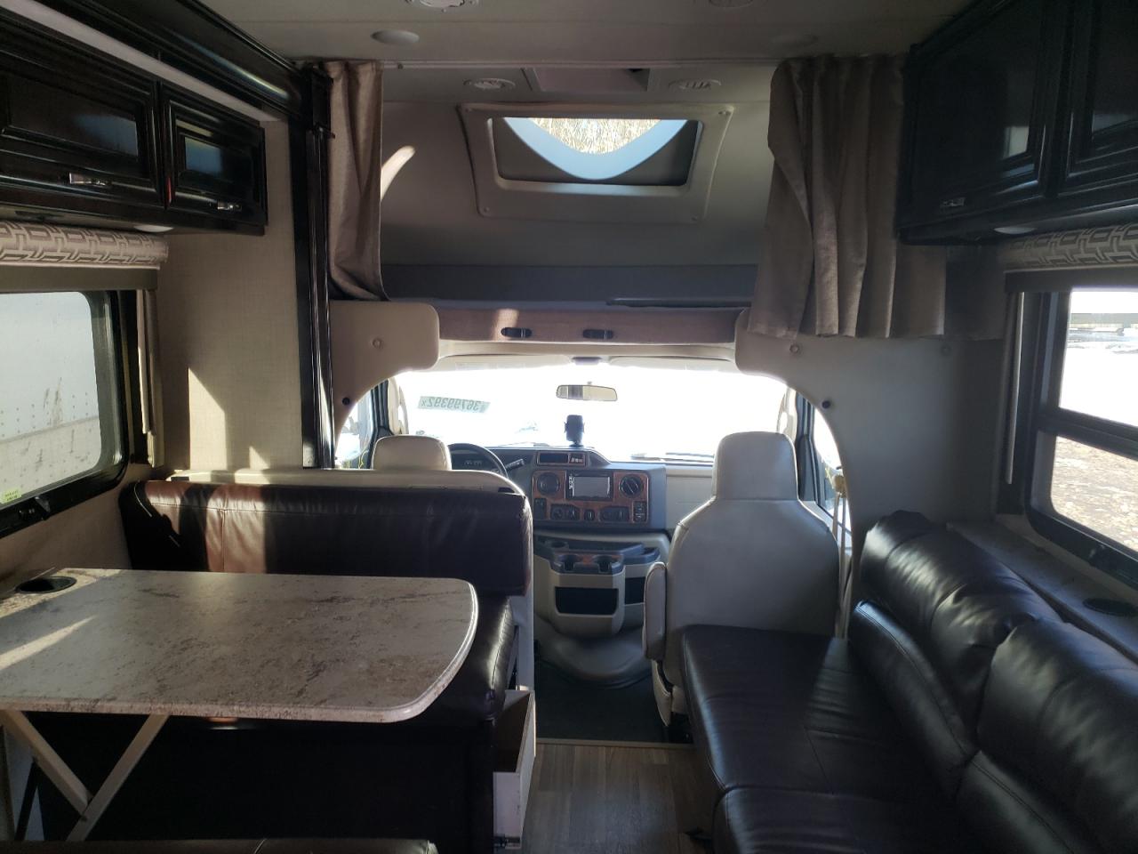 Photo 9 from auction – 2017 FORD ECONOLINE with VIN 1FDXE4FSXHDC06281