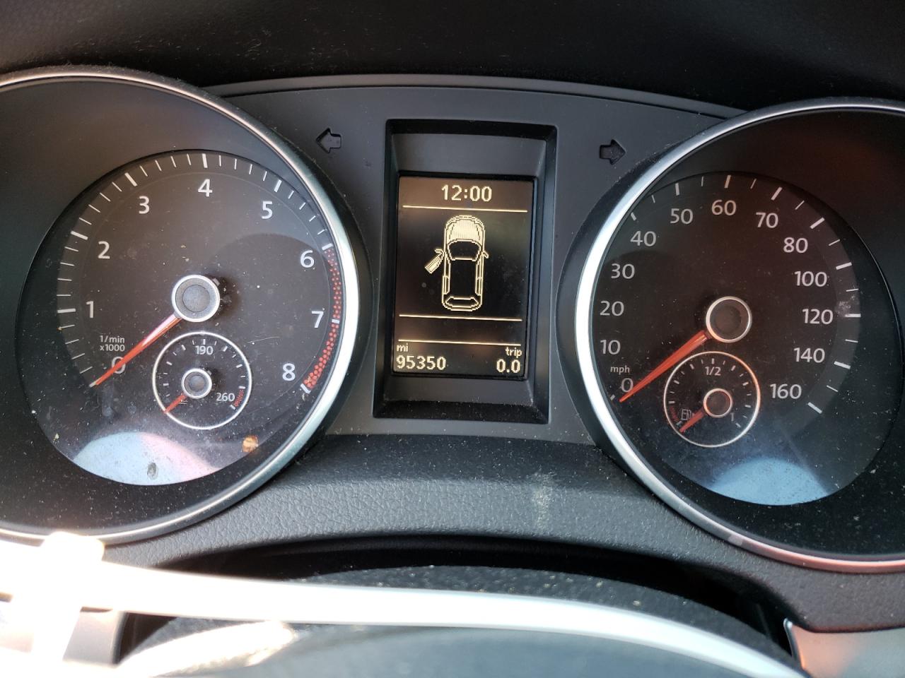 Photo 8 from auction – 2013 VOLKSWAGEN GOLF with VIN WVWDB7AJ0DW129063