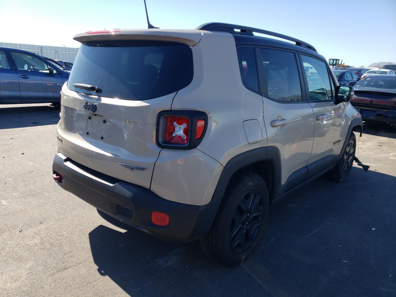 Photo 4 from auction – 2017 JEEP RENEGADE T with VIN ZACCJBCB6HPE89741