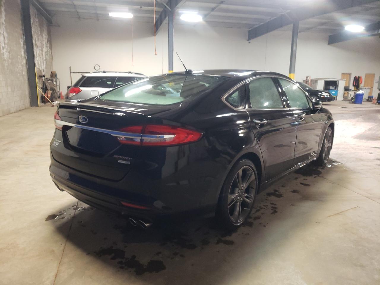 Photo 4 from auction – 2017 FORD FUSION SPO with VIN 3FA6P0VP2HR153301